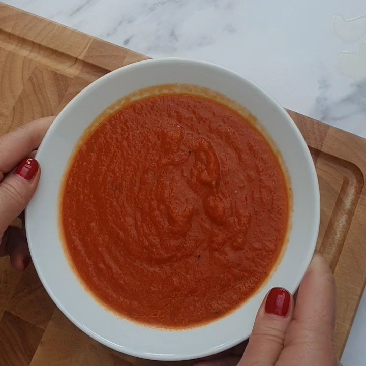 Hearty vegan, creamy and smokey Tomato and Peppers soup