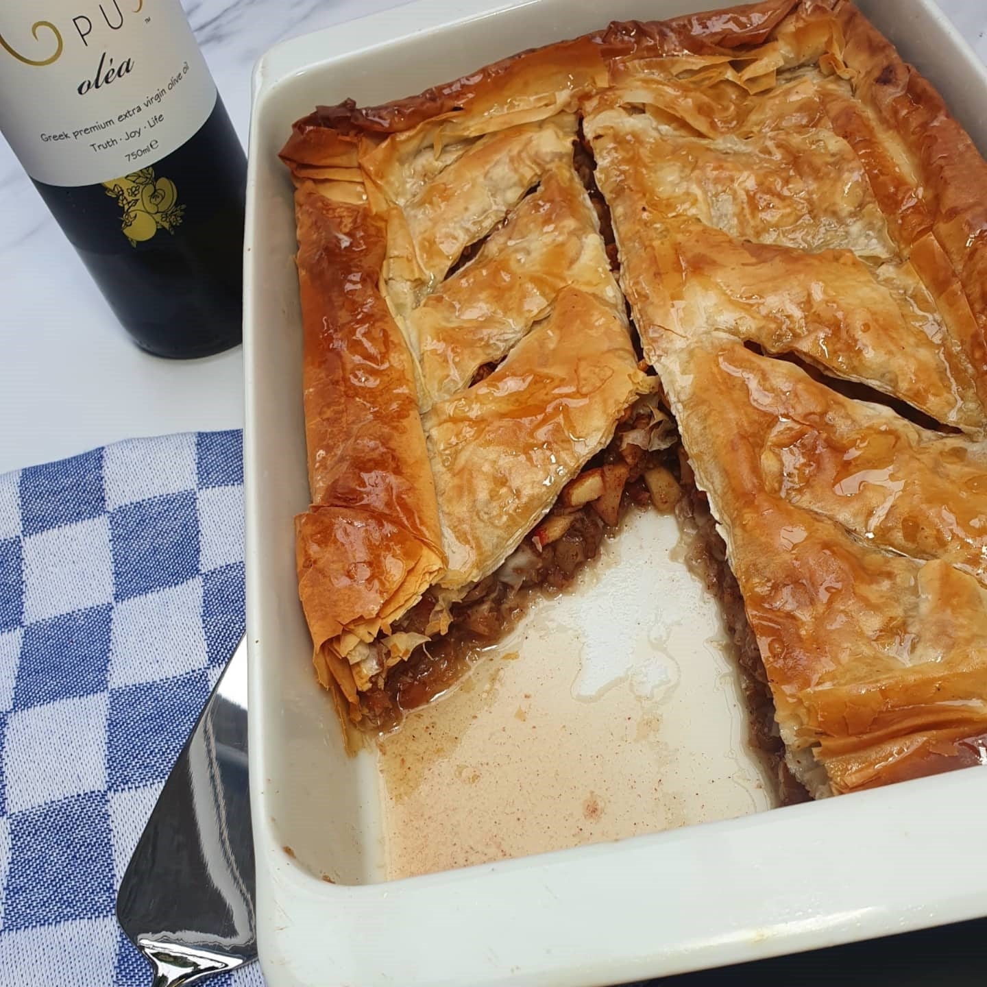 Baklava-Apple pie with Opus Olea extra virgin olive oil 