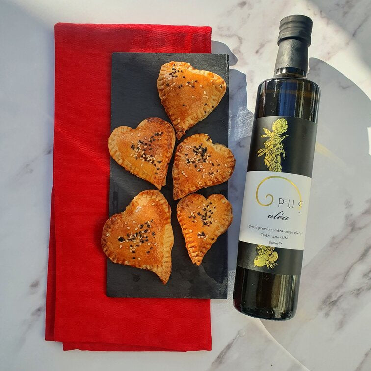 Cheese pastries with Opus Olea extra virgin olive oil dough
